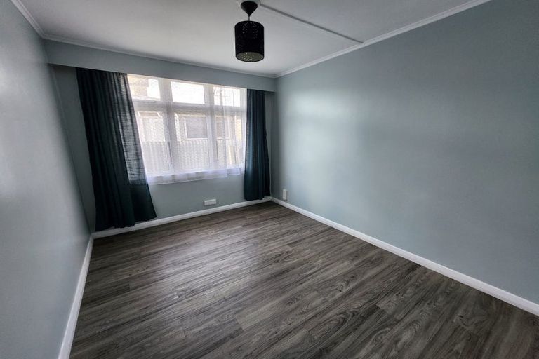 Photo of property in 15 Queen Street, Winton, 9720