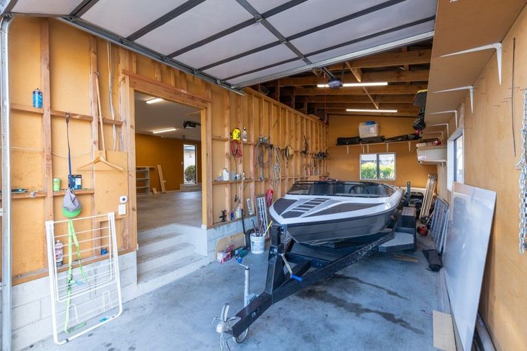 Photo of property in 13 Acheron Place, Lake Hayes, Queenstown, 9304