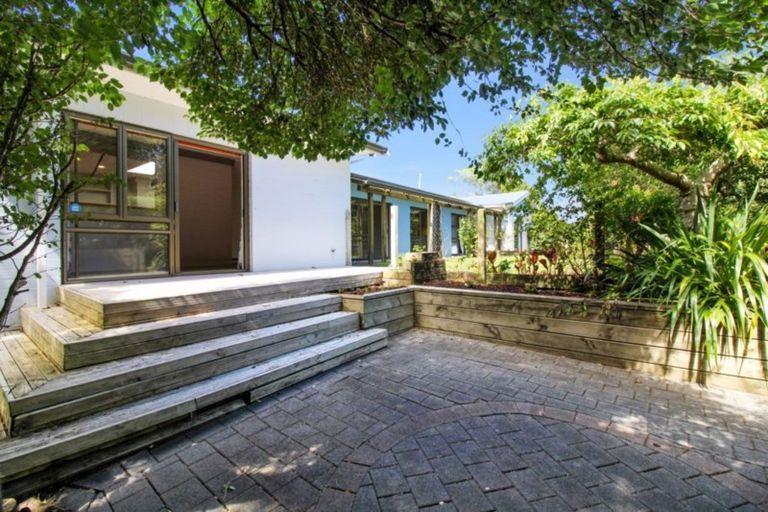 Photo of property in 5a Jensen Place, Frankleigh Park, New Plymouth, 4310