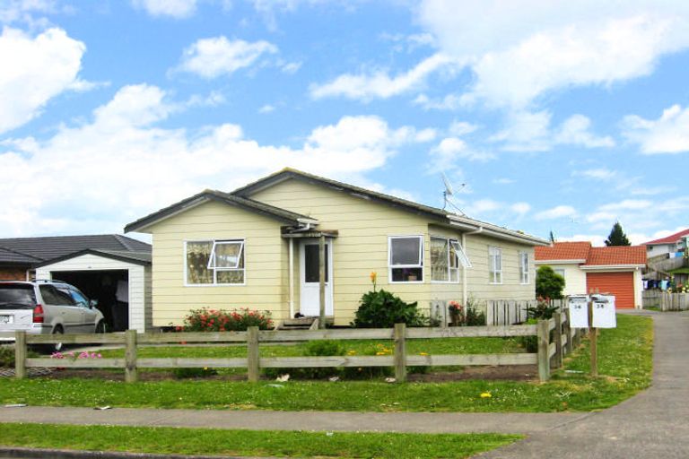 Photo of property in 34 Robert Skelton Place, Clendon Park, Auckland, 2103