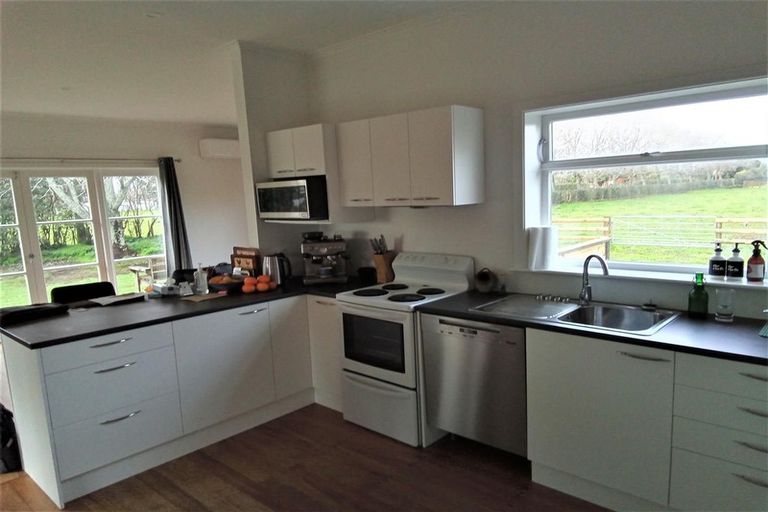 Photo of property in 413 Clevedon-takanini Road, Clevedon, Papakura, 2582