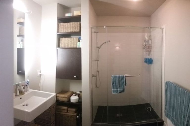 Photo of property in Montreaux Apartments, 5d/164 The Terrace, Wellington Central, Wellington, 6011