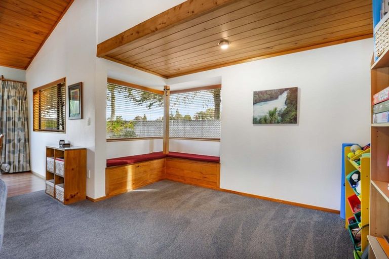 Photo of property in 12 Ensign Place, Flagstaff, Hamilton, 3210