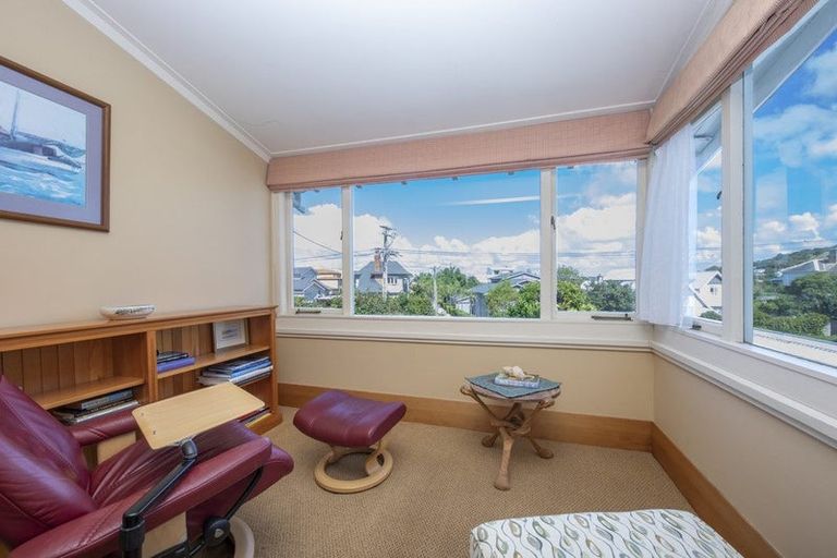 Photo of property in 27 Jubilee Avenue, Devonport, Auckland, 0624