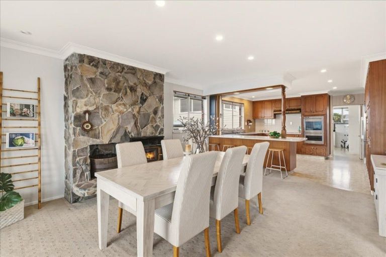 Photo of property in 13 Tirinui Crest Road, Otumoetai, Tauranga, 3110