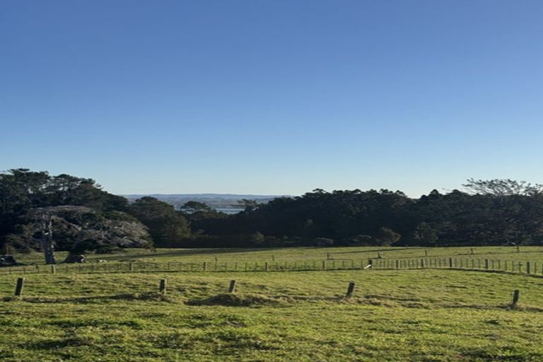 Photo of property in 54 Kourataki Road, Leigh, Warkworth, 0985