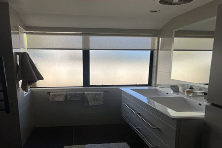 Photo of property in 9 Woodgers Way, Somerville, Auckland, 2014