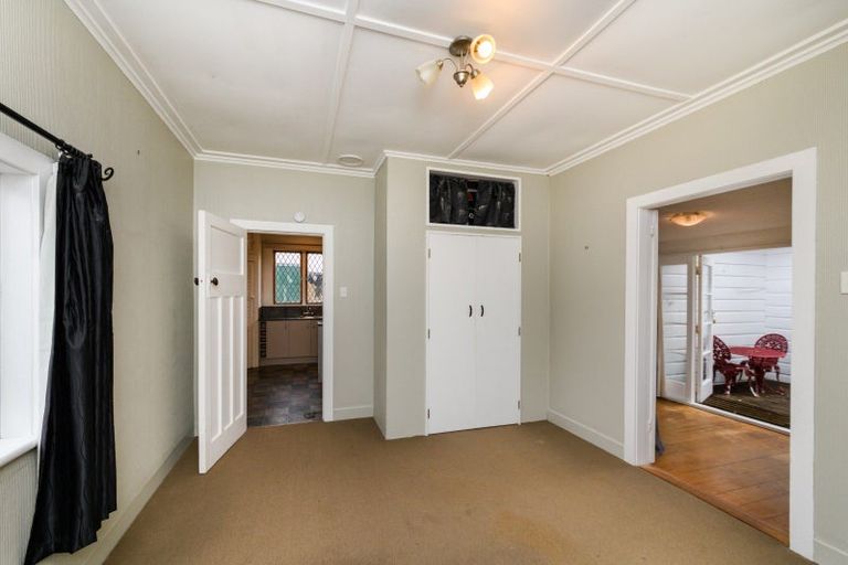 Photo of property in 25 Hunia Street, Marton, 4710