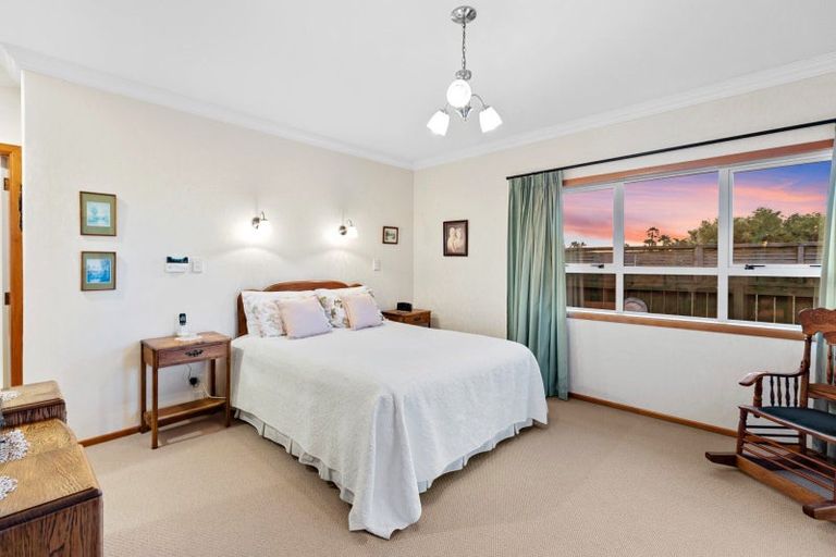 Photo of property in 34 Sovereign Drive, Papamoa Beach, Papamoa, 3118