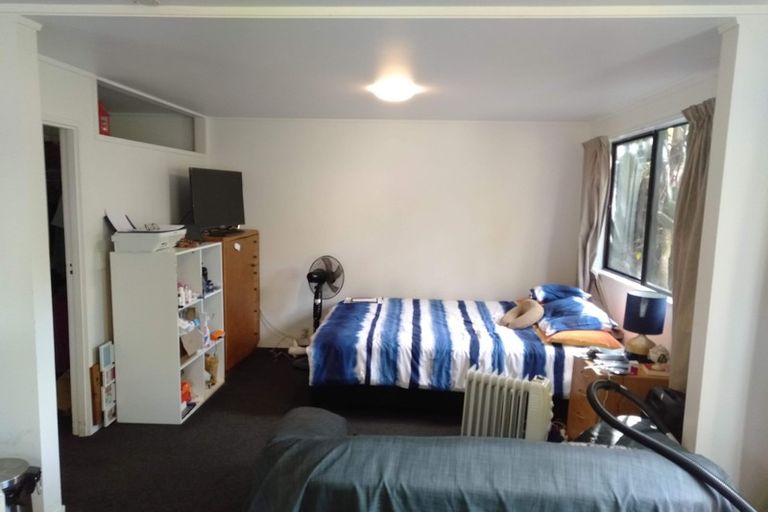 Photo of property in 19b Beverly Place, New Lynn, Auckland, 0600