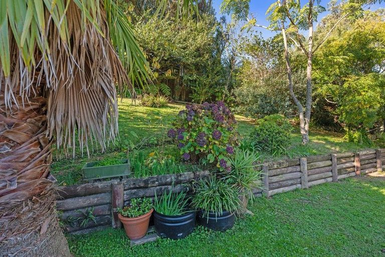 Photo of property in 29 Sequoia Place, Sunnynook, Auckland, 0620