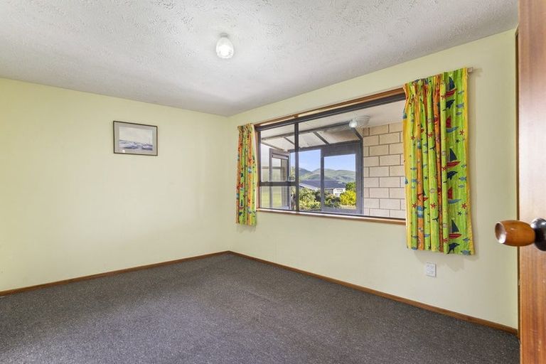 Photo of property in 1/81 Cannon Hill Crescent, Mount Pleasant, Christchurch, 8081