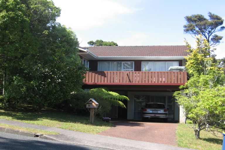 Photo of property in 90 Park Hill Road, Birkenhead, Auckland, 0626