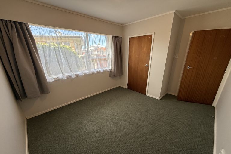 Photo of property in 2/25 Scott Road, Papakura, 2110