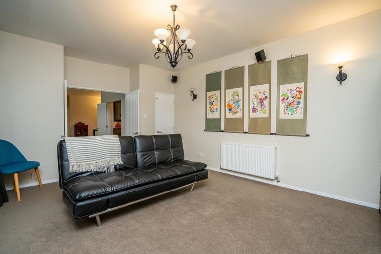 Photo of property in 3 Whitcombe Place, Darfield, 7571