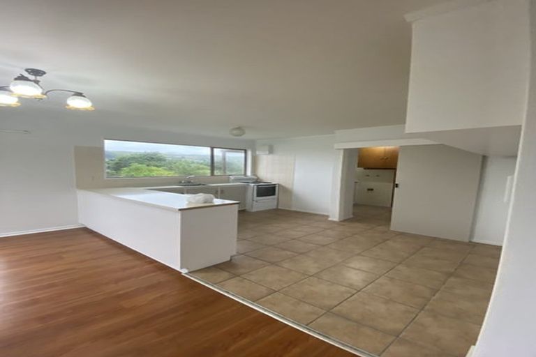 Photo of property in 71 Fyvie Avenue, Tawa, Wellington, 5028