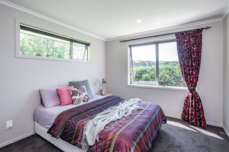 Photo of property in 42 Mahaki Road, Nikau Valley, Paraparaumu, 5032