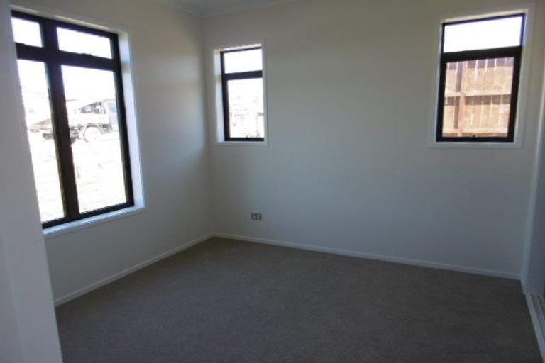 Photo of property in 6 Malbec Place, Huapai, Kumeu, 0810