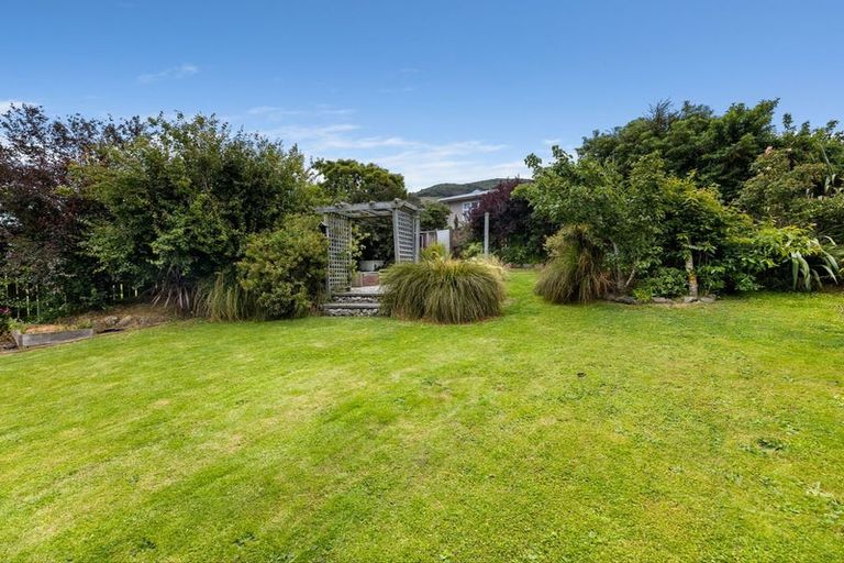 Photo of property in 4 Saint Leonards Drive, Saint Leonards, Dunedin, 9022