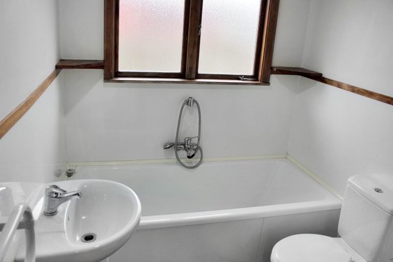 Photo of property in 5 Greers Road, Ilam, Christchurch, 8041