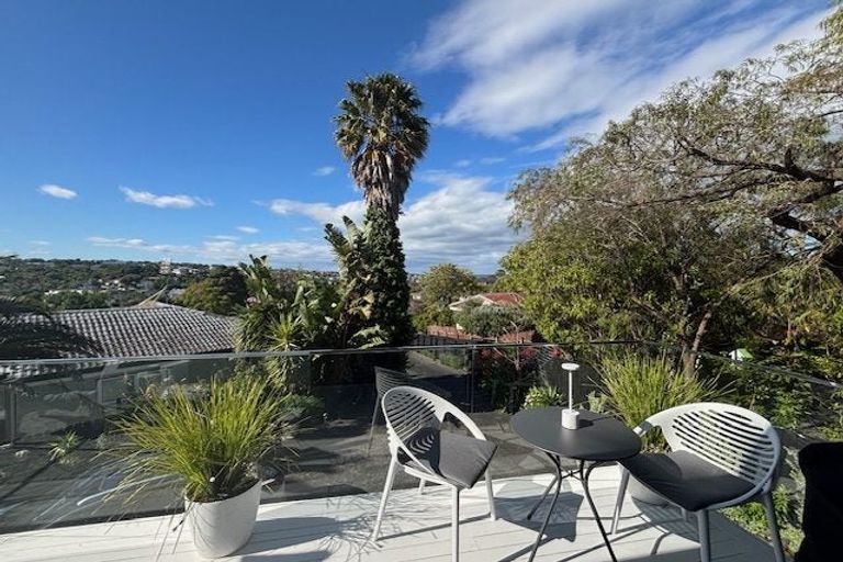 Photo of property in 120a Awaruku Road, Torbay, Auckland, 0630