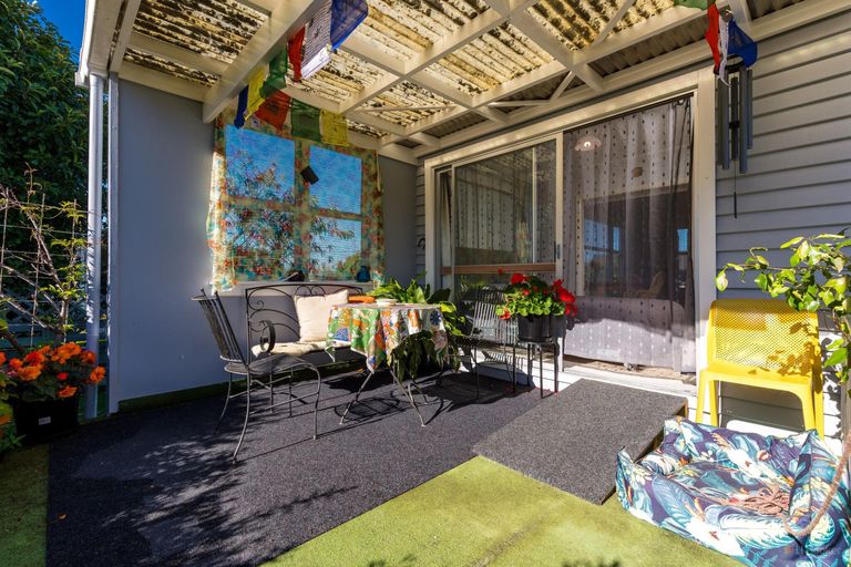 Photo of property in 15 Rugby Street, Waimate, 7924