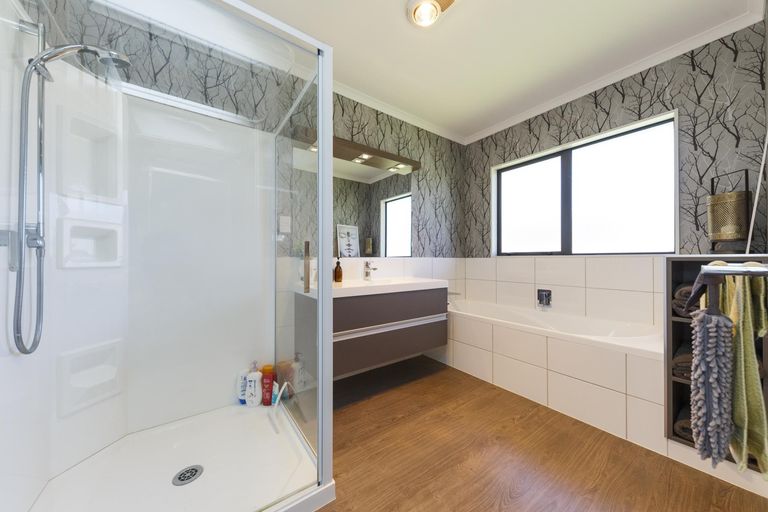 Photo of property in 32 Washington Parade, Milson, Palmerston North, 4414