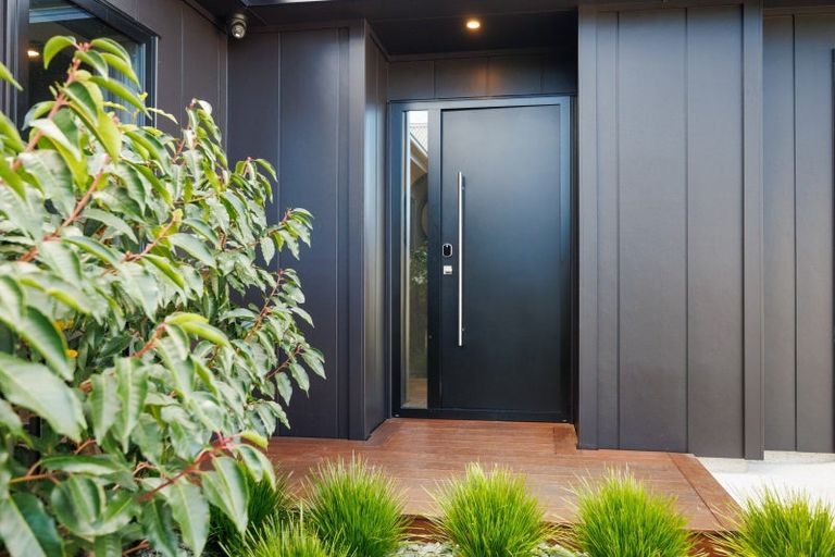 Photo of property in 58 Kanuka Drive, Hokowhitu, Palmerston North, 4410