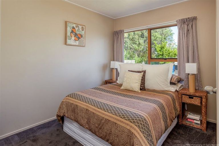 Photo of property in 3 Huruhuru Road, Massey, Auckland, 0614