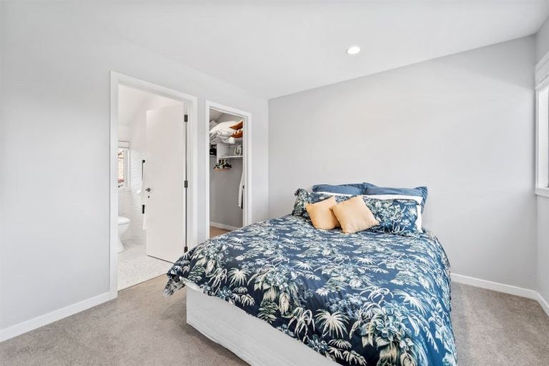 Photo of property in 90 Roland Road, Greenhithe, Auckland, 0632