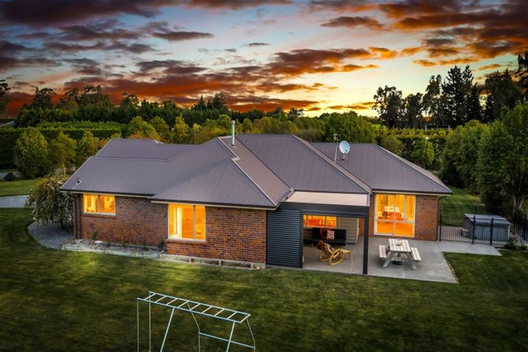 Photo of property in 2/1690 Hoskyns Road, Kirwee, Darfield, 7571