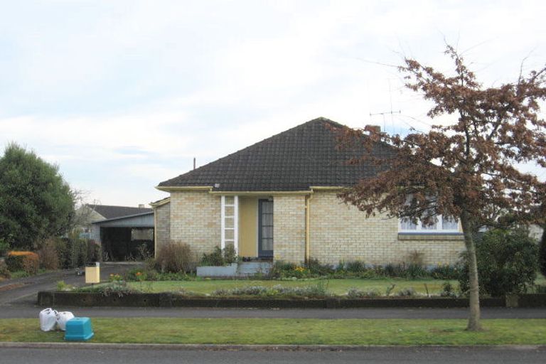 Photo of property in 67 Holland Road, Fairfield, Hamilton, 3214