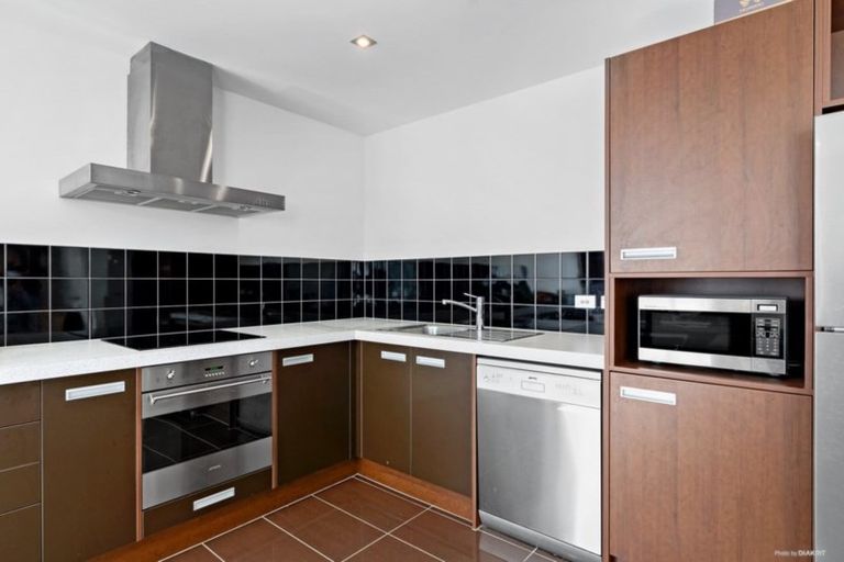 Photo of property in Republic2, 6l/10 Lorne Street, Te Aro, Wellington, 6011