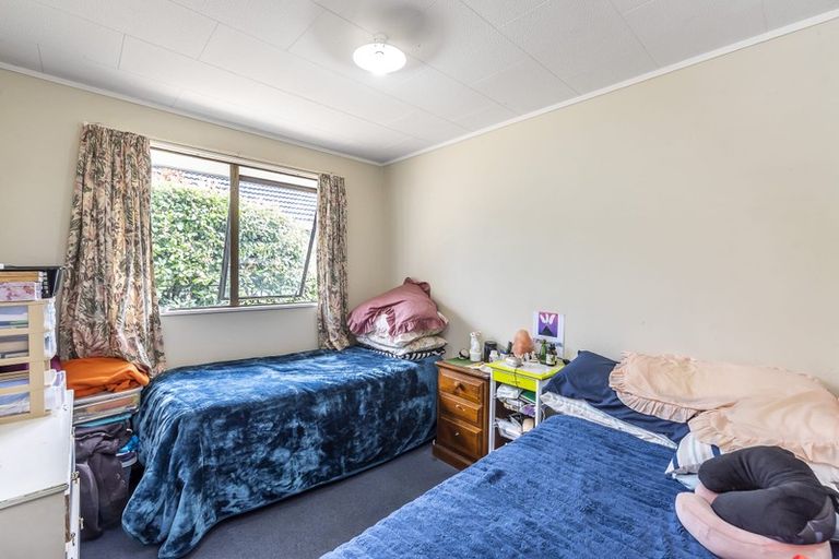 Photo of property in 12 Moa Road, Raumati Beach, Paraparaumu, 5032