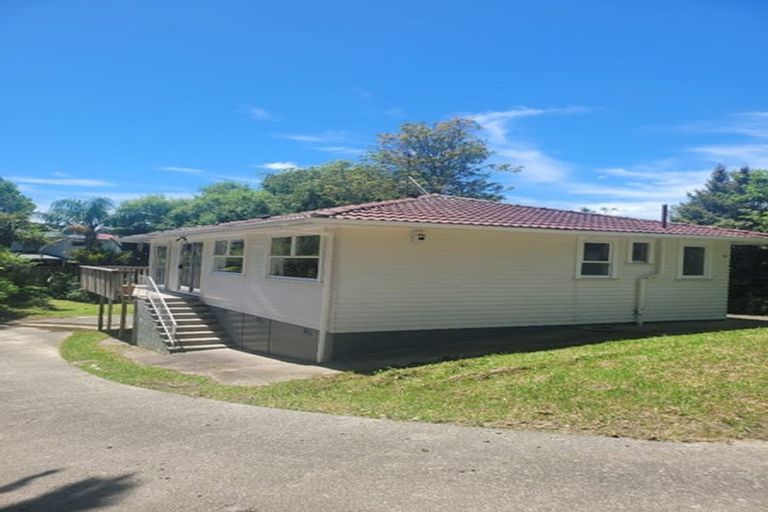 Photo of property in 14 Kirby Street, Glendene, Auckland, 0602