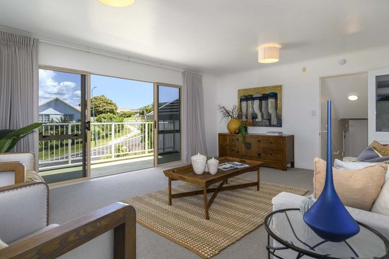 Photo of property in 1 Guildford Place, Bethlehem, Tauranga, 3110