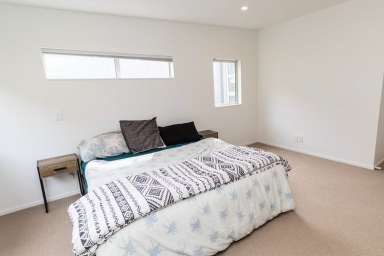Photo of property in 36g Erlestoke Crescent, Churton Park, Wellington, 6037