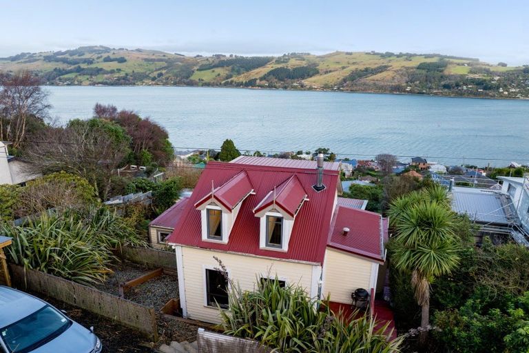 Photo of property in 2 Waireka Street, Ravensbourne, Dunedin, 9022