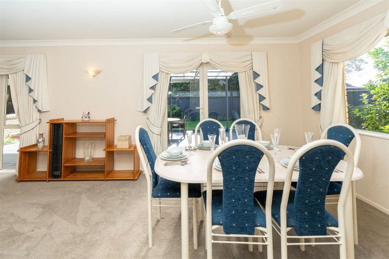 Photo of property in 11 Toi Toi Place, Flagstaff, Hamilton, 3210