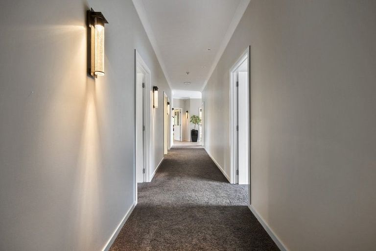 Photo of property in 35 Stonebrook Lane, Kelvin Grove, Palmerston North, 4470