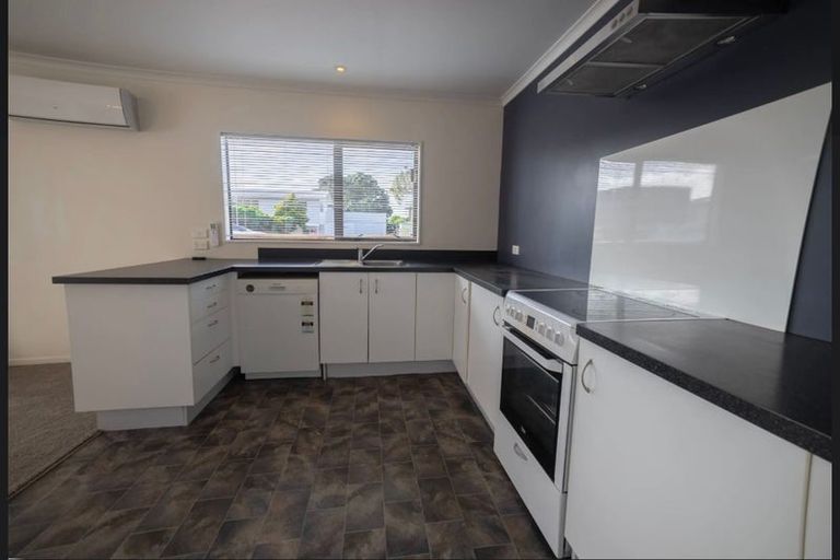 Photo of property in 1/253 Saint Aubyn Street, New Plymouth, 4310