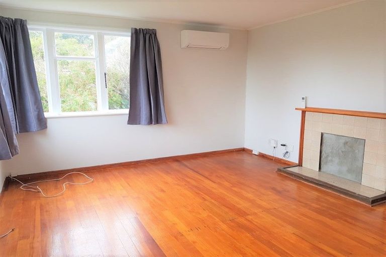 Photo of property in 105 Hampshire Street, Cannons Creek, Porirua, 5024
