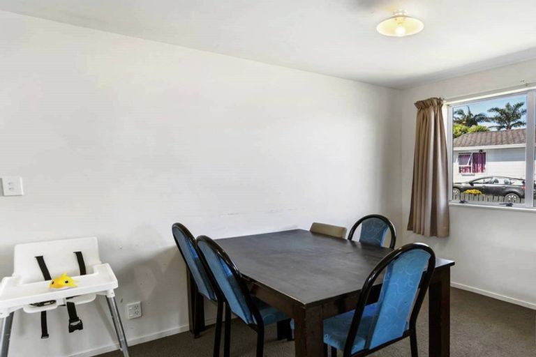 Photo of property in 7/3 Etherton Drive, Weymouth, Auckland, 2103