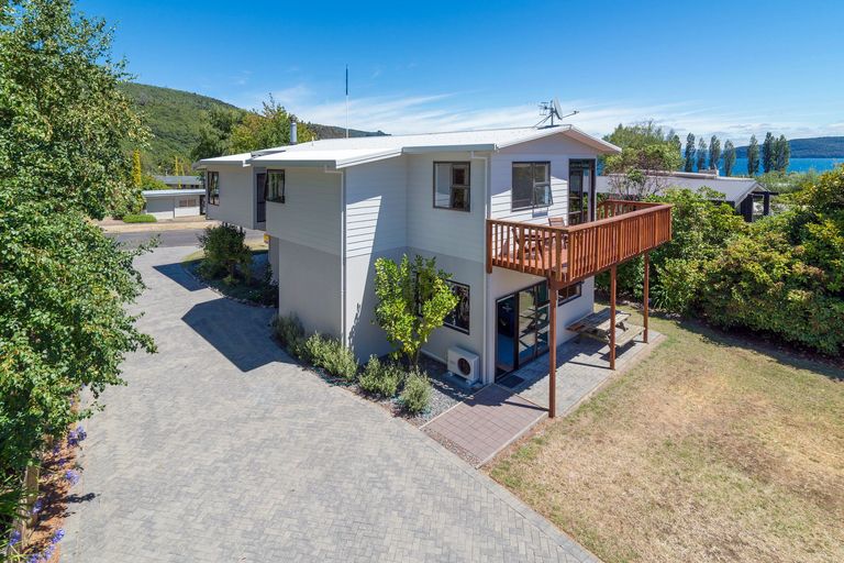 Photo of property in 12 Kenrigg Road East, Kinloch, Taupo, 3377