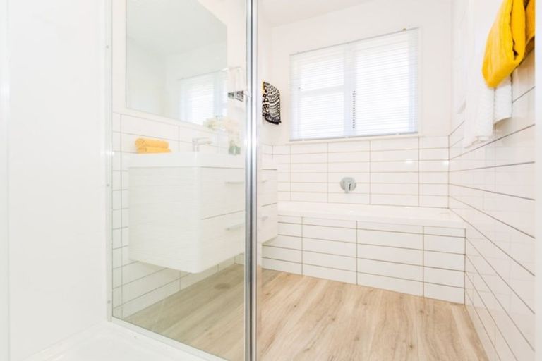 Photo of property in 23 Centaurus Road, Cashmere, Christchurch, 8022