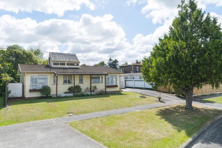 Photo of property in 22 Pencarrow Street, Highbury, Palmerston North, 4412
