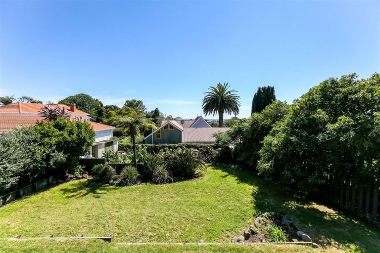 Photo of property in 6 Lismore Street, Strandon, New Plymouth, 4312