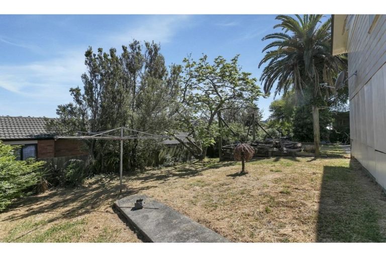 Photo of property in 36 Arlette Place, Massey, Auckland, 0614