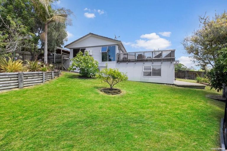 Photo of property in 31 Malmo Place, Massey, Auckland, 0614