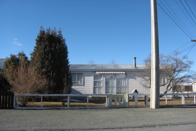 Photo of property in 18 Sefton Street, Twizel, 7901